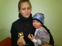 Ізюмські рятувальники визволили руку дитини з металевої іграшки