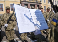 В украинской армии исчезнут младшие лейтенанты