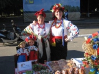 Барвінкове святкує по-козацьки