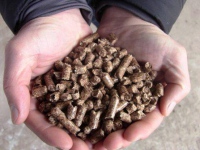 На Ізюмщині місцеві підприємці виробляють паливні гранули