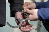 Поліцейські Ізюмщини затримали чоловіка, який викрав з підприємства більше 400 тисяч гривень