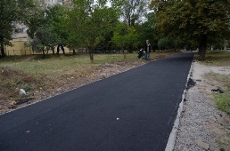  В Краснограде после ремонта дорог занялись тротуарами