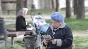Пенсионный возраст, повышение и налог "для всех": как изменится жизнь украинских пенсионеров в 2017-м