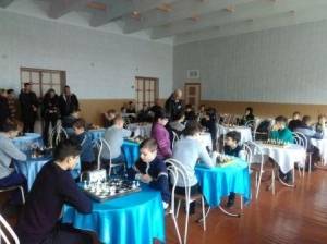 В Ізюмі пройшли змагання з шахів